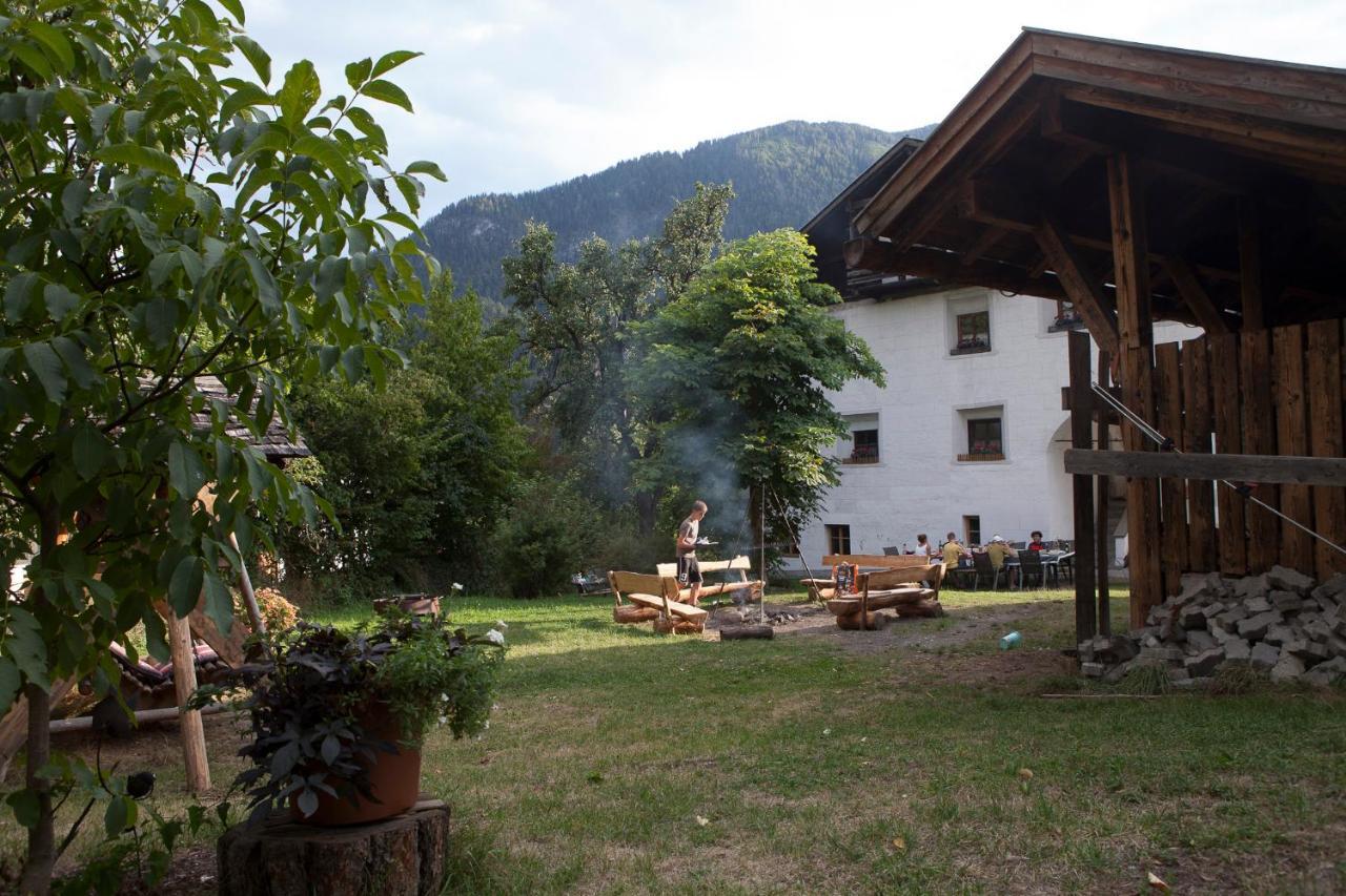 Romedihof Backpacker Hostel Karrosten Exterior photo